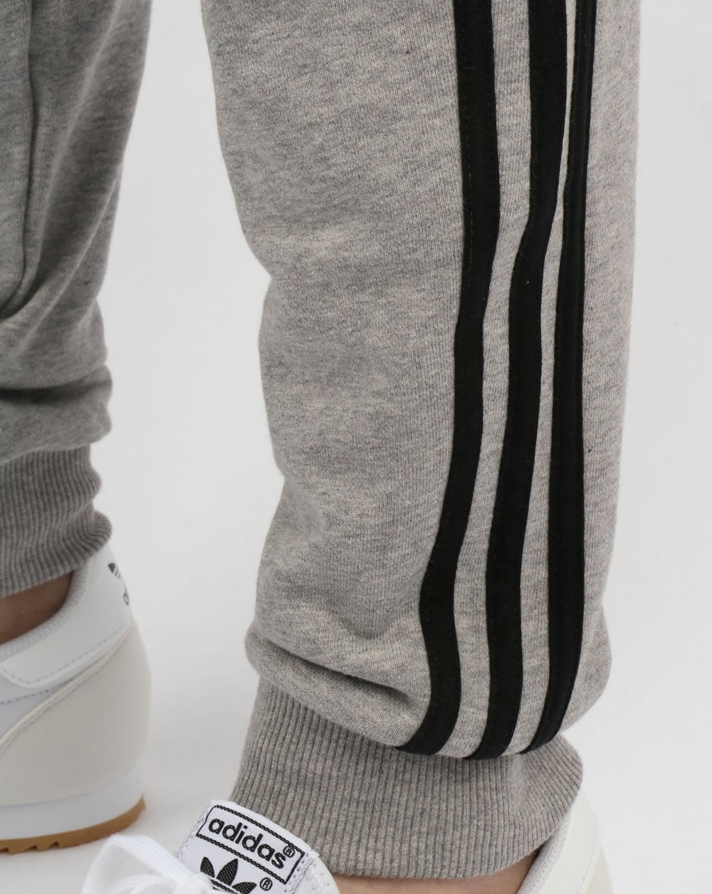Adidas Originals – Trainingshose mit 3 Streifen, Grau meliert