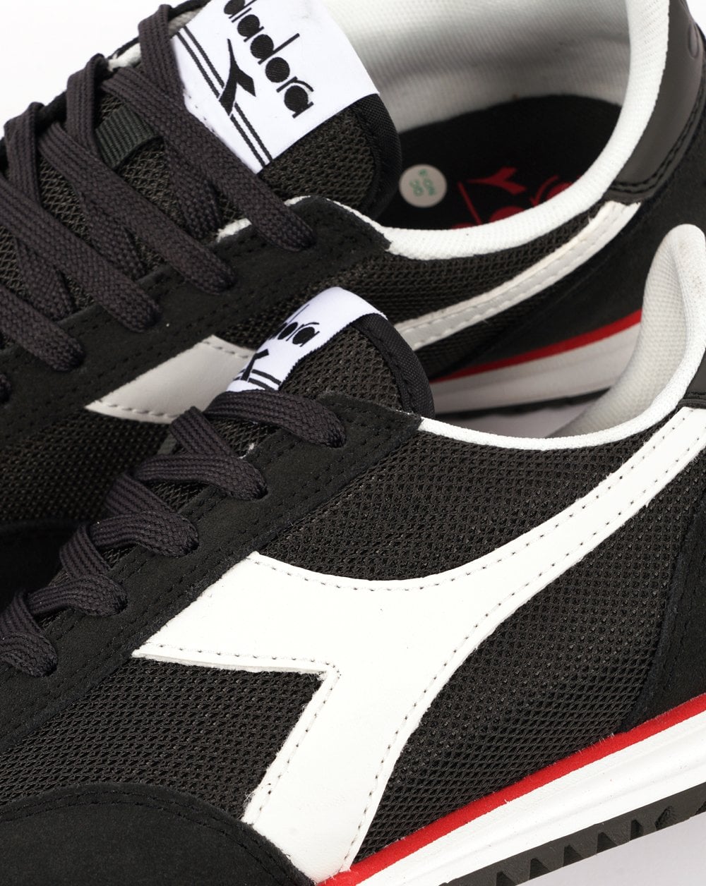 Diadora Crosstrainer Schwarz/Weiß