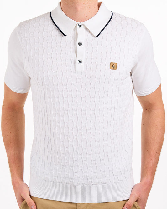 Gabicci Vintage Gabicci Vintage Polohemd aus strukturiertem Strick, Weiß