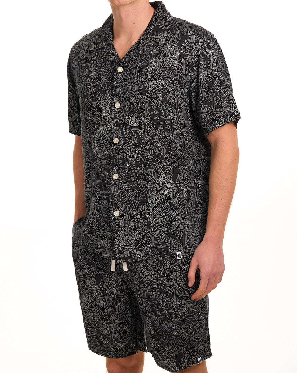 Pretty Green Resonance Linear Paisley Shorts Black