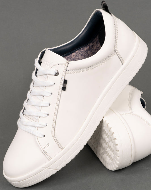 Roamers Roamers Leisure Trainers White