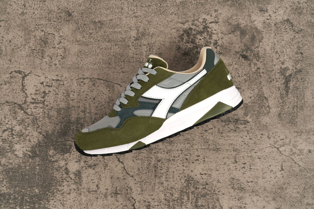 DIADORA N902 TRAINER SILVER/GREEN