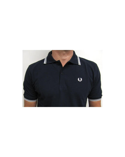Fred Perry – Poloshirt mit Doppelstreifen, Marineblau/Weiß 