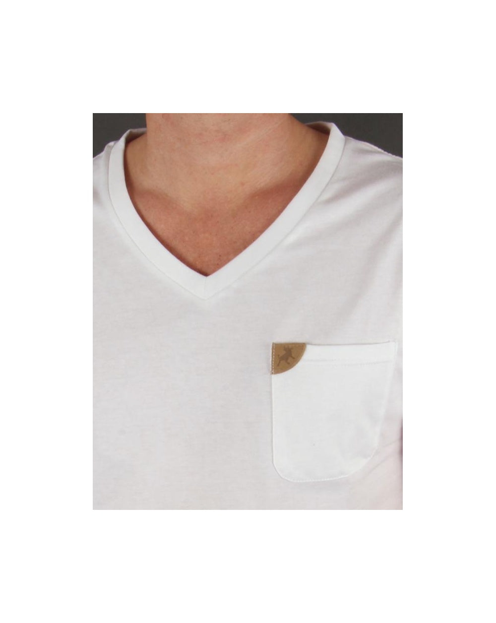 Lois T-Shirt mit V-Ausschnitt und Tasche Weiß