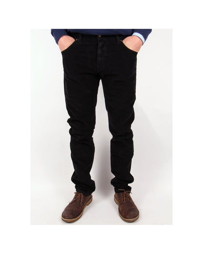 Lois Santiago – Regular Slim Taper Fit Cordhose in Schwarz