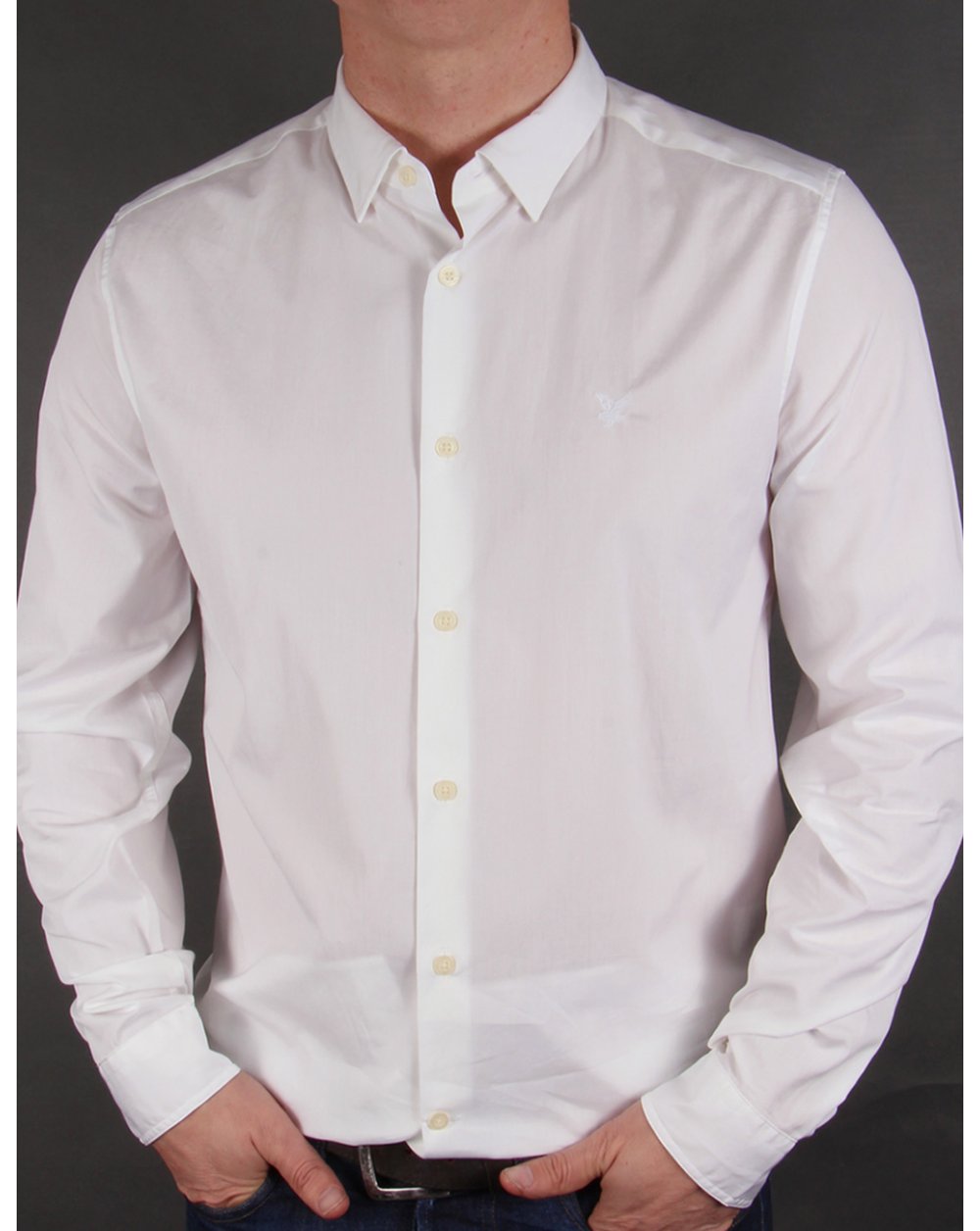 Lyle And Scott – Langärmliges Popeline-Hemd mit Tonal Badge in Weiß