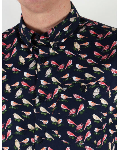 Weekend Offender – Hemd „Nash“ mit Print, Marineblau