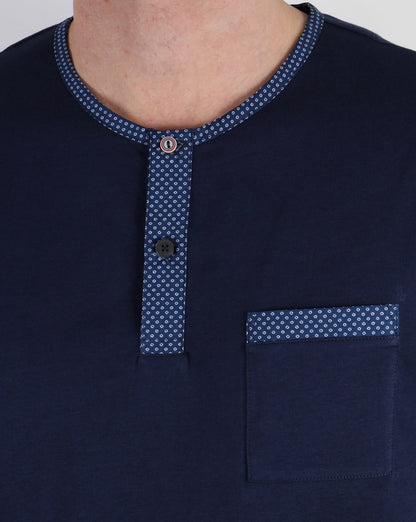 Pretty Green – Bankhall – T-Shirt mit Grandad-Kragen, Marineblau