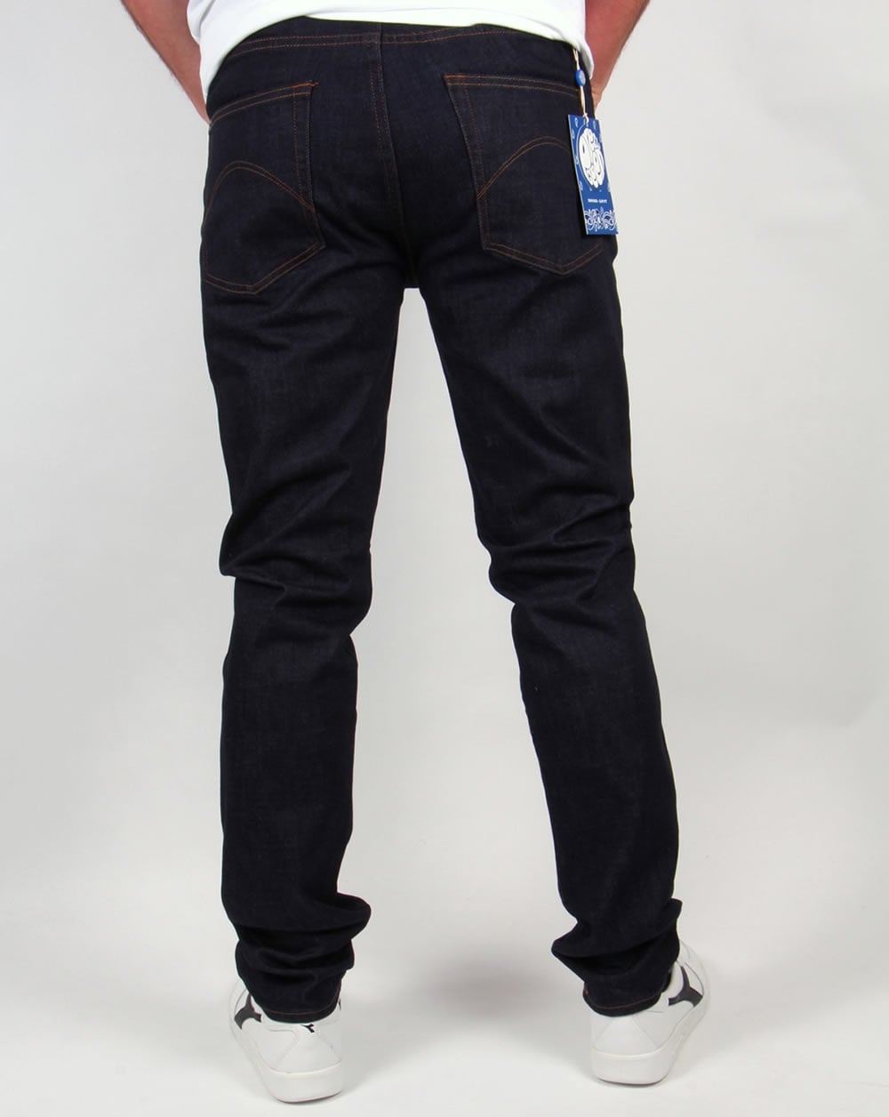 Pretty Green – Erwood – Schmal geschnittene Jeans in dunkler Waschung
