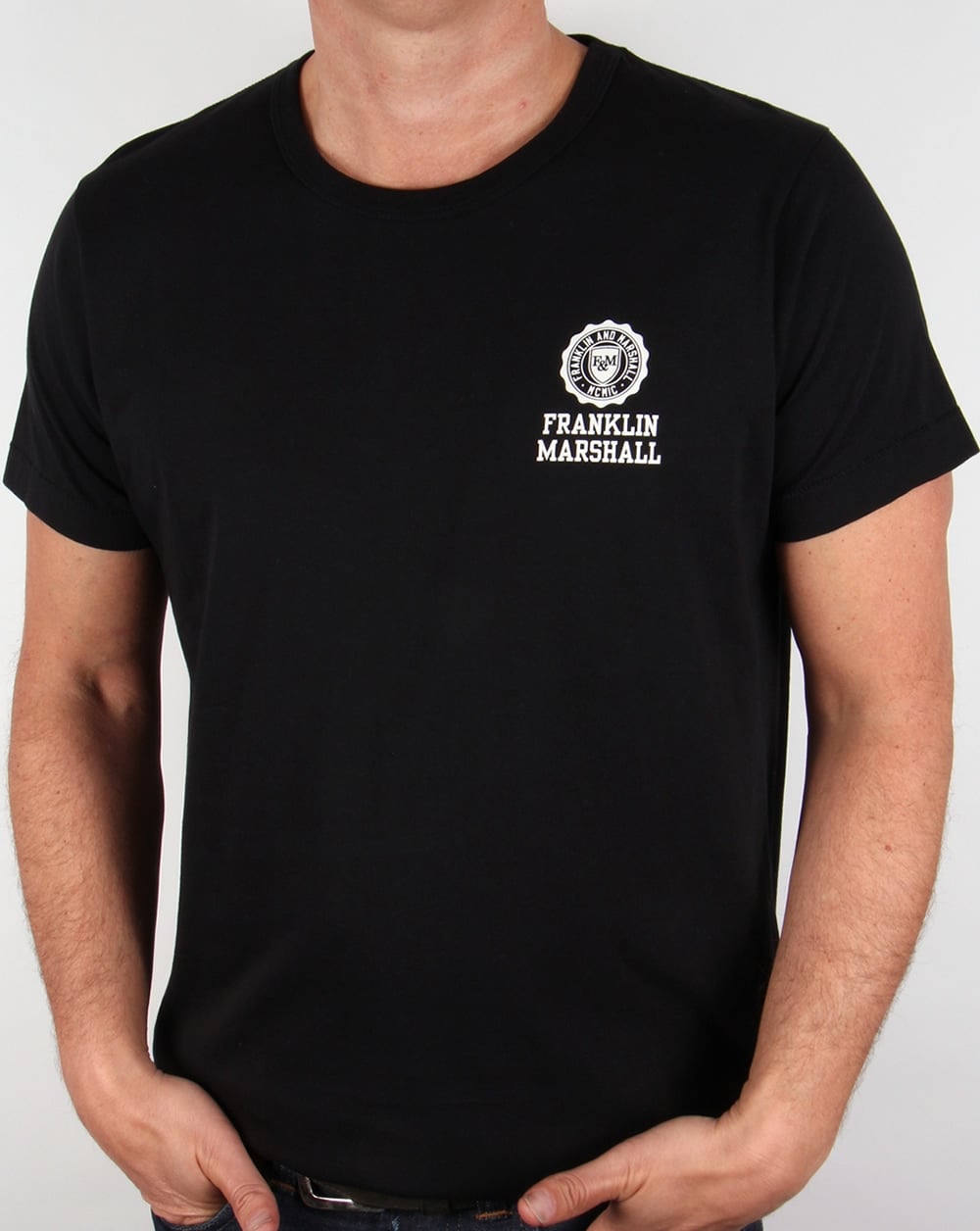 Franklin And Marshall – Schwarzes T-Shirt mit kleinem Logo