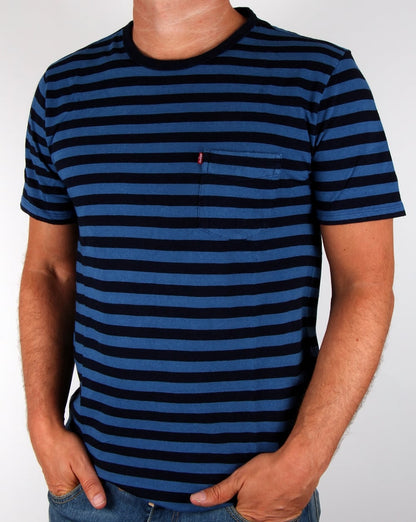 Levis – Sunset – T-Shirt mit Tasche in tiefem Indigoblau