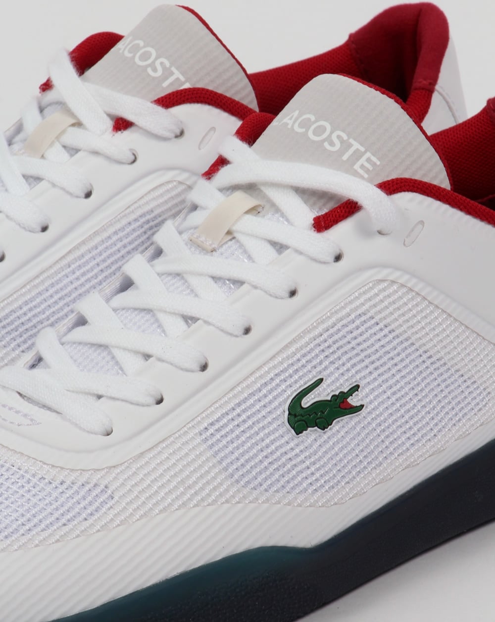 Lacoste Tramline Oly Sneakers Weiß/Marineblau