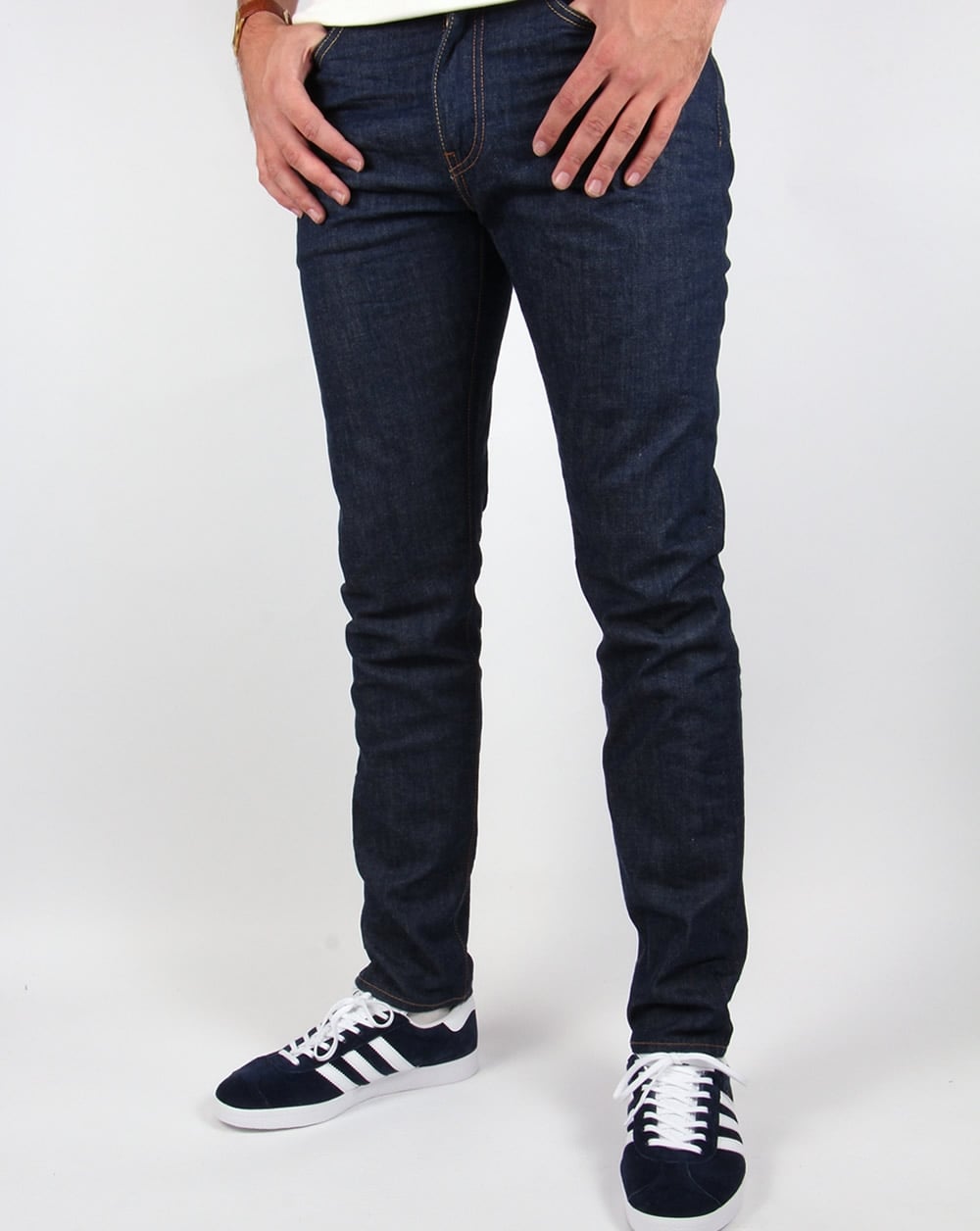 Levis – 512 – Slim Taper Fit – Jeans in gebrochenem Rohzustand