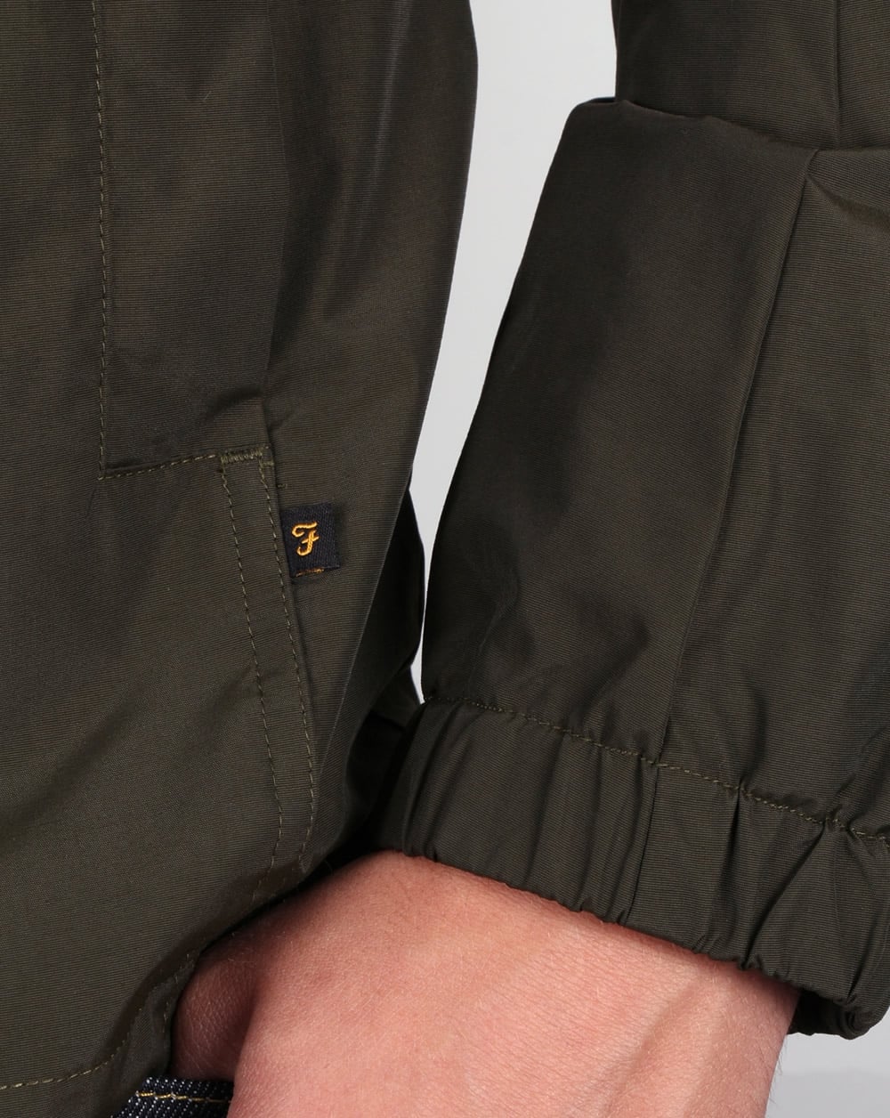 Farah – Newbern – Kapuzenjacke in tiefem Olivgrün