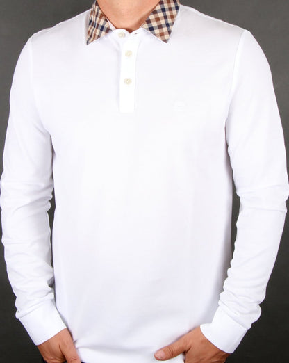 Aquascutum – Nathan – Langärmliges Poloshirt mit Karokragen in Weiß