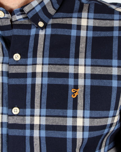 Farah – Kariertes Hemd in Marineblau Yale