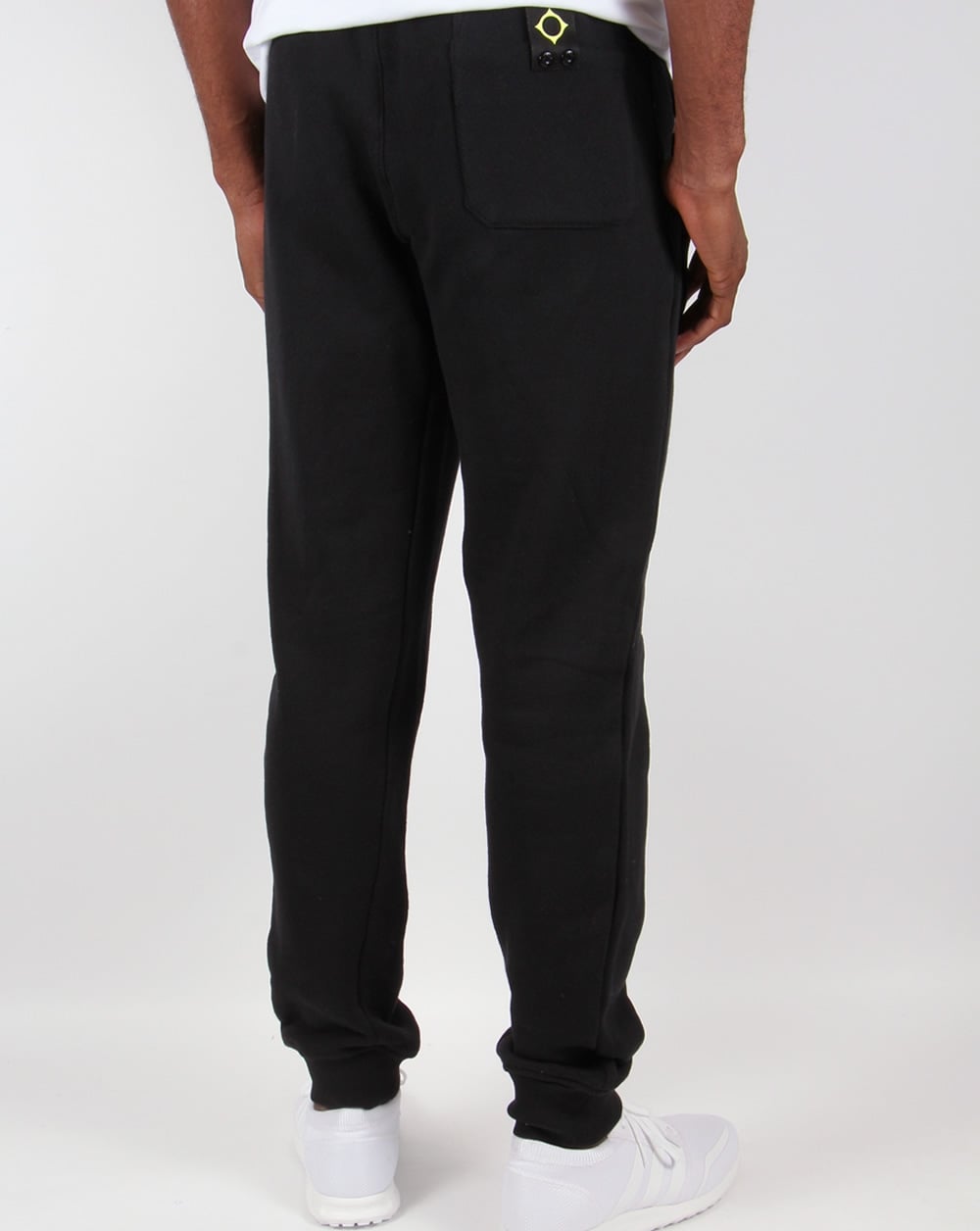 Ma.strum – Slim Fit – Schwarze Jogginghose mit Fischgrätenmuster