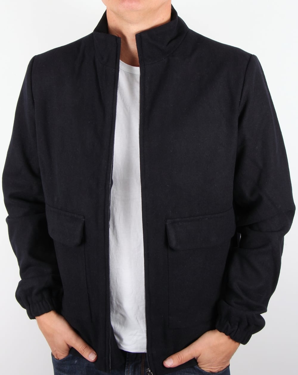 Bellfield – Bomberjacke aus Wolle mit Trichterkragen in Marineblau