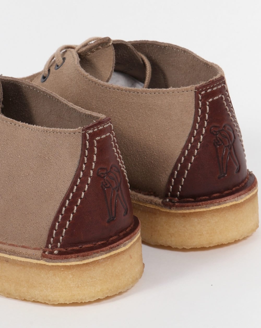 Clarks Originals Desert Trek Wildlederschuhe Sand
