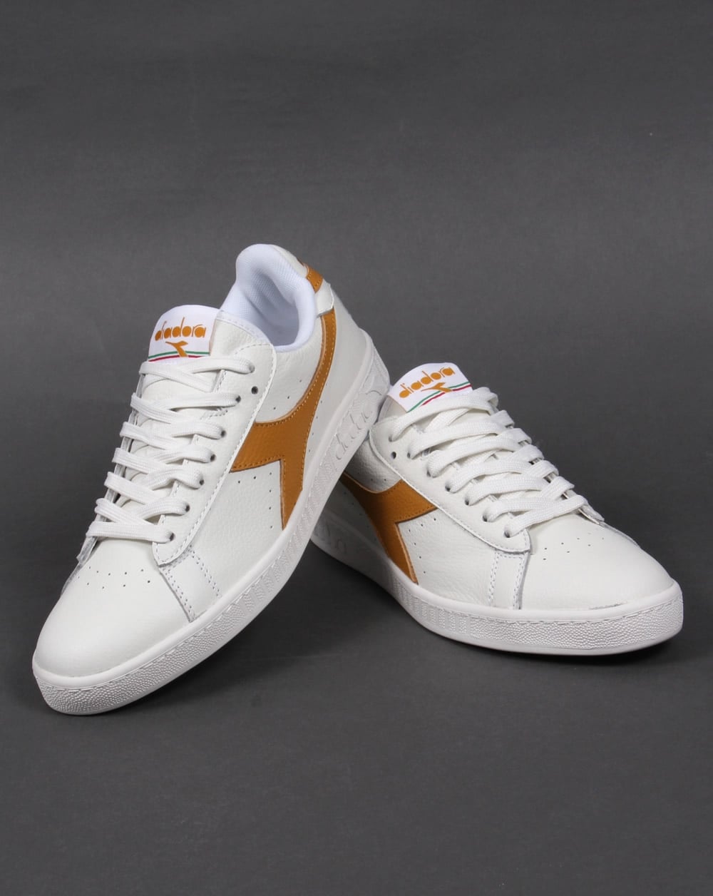 Diadora Game Low Waxed Sneakers Weiß/Bernsteingold 