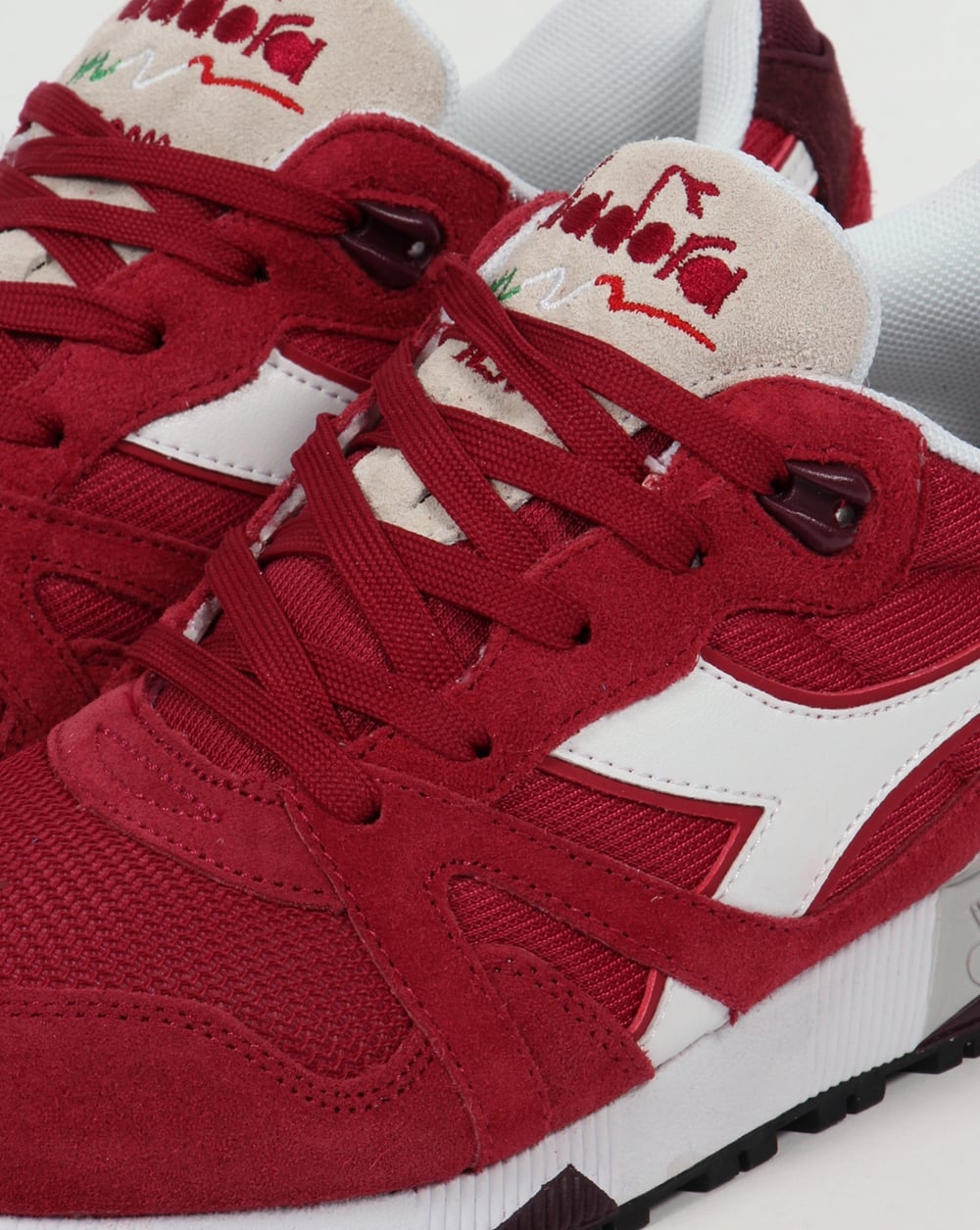 Diadora N9000 III Trainer Rot