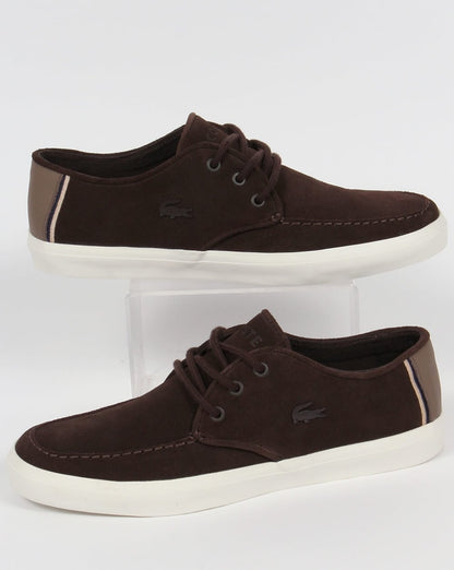 Lacoste Sevrin Bootsschuhe aus Wildlederimitat Dunkelbraun