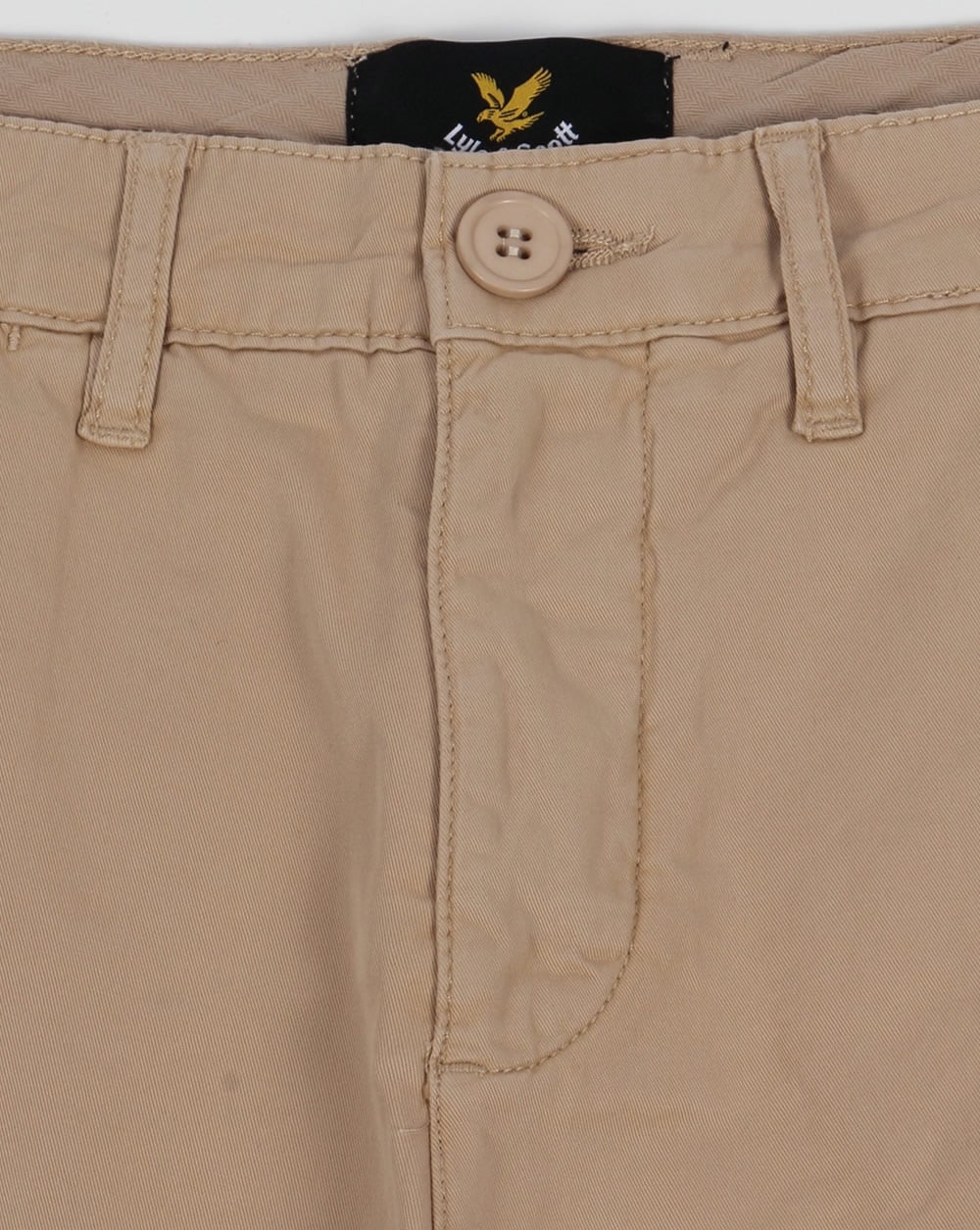 Lyle And Scott – Stückgefärbte Shorts in Stein