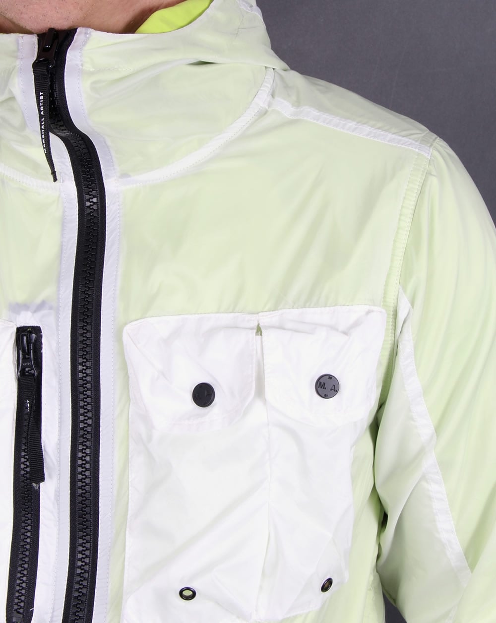 Marshall Artist Multi Pocket Overlay Jacke Weiß/Sulphur