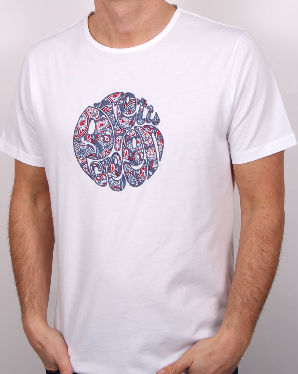 Pretty Green – Camley – T-Shirt mit Paisley-Applikation, Weiß