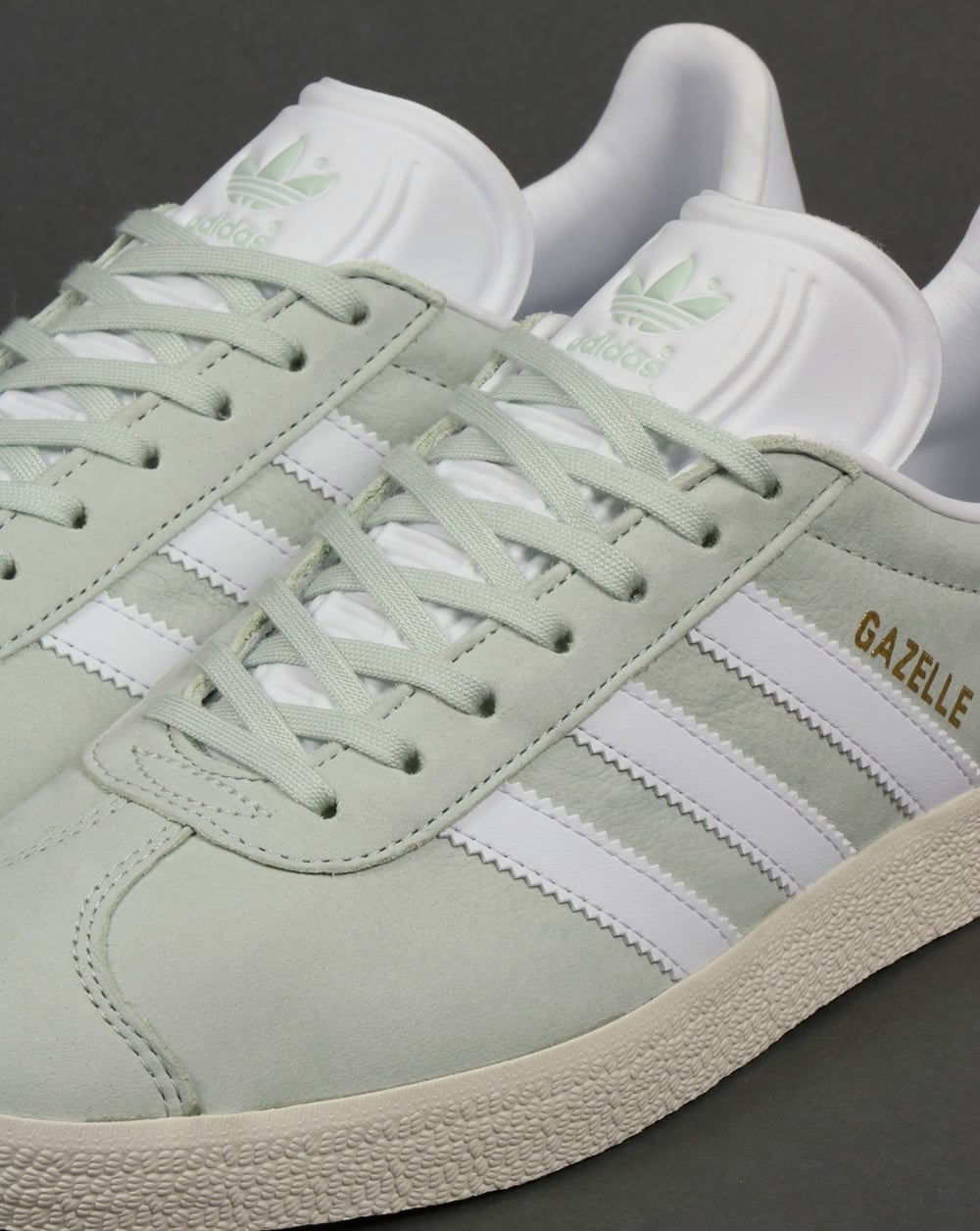 Adidas Gazelle Leder-Sneaker Leinengrün/Weiß