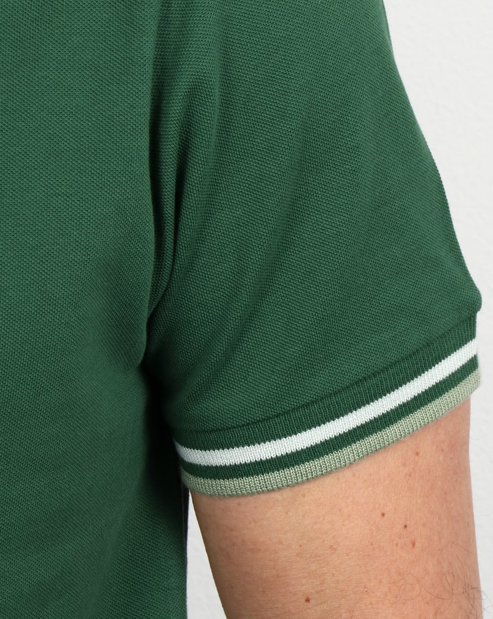 Pretty Green Poloshirt mit Streifen Dunkelgrün
