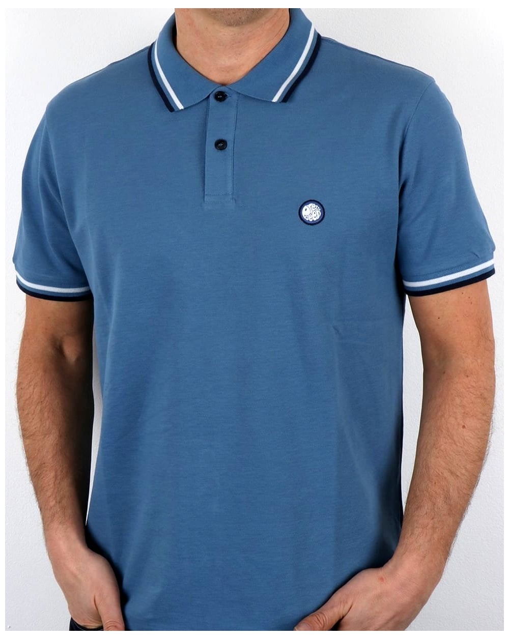 Pretty Green – Poloshirt mit Streifen in Mittelblau