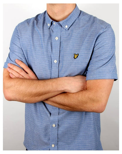 Lyle And Scott – Kurzärmliges, mehrfarbiges Laufstichhemd in True Blue