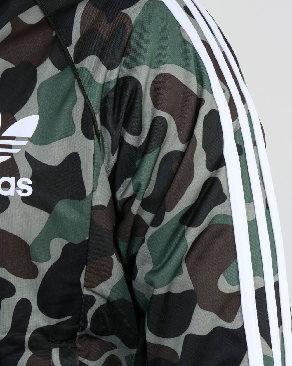 Adidas Originals – Superstar-Trainingsoberteil mit Camouflage-Muster