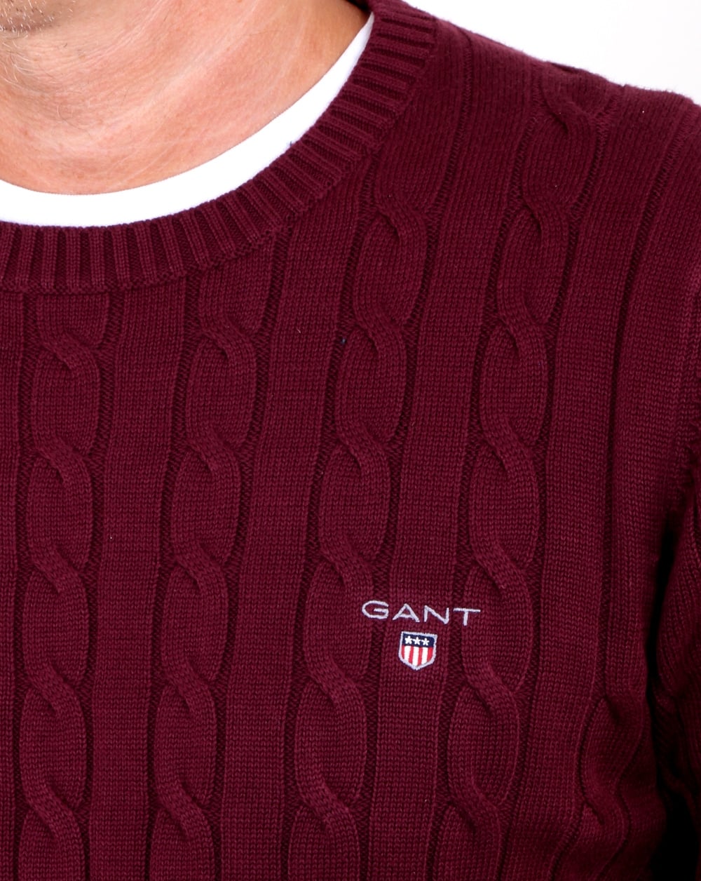 Gant – Rundhalspullover aus Baumwolle mit Zopfmuster in Lila und Weinrot