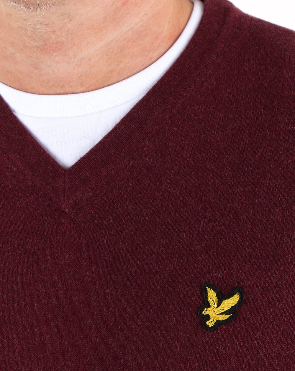 Lyle And Scott – Pullover aus Baumwoll-Merinowolle mit V-Ausschnitt, Weinrot