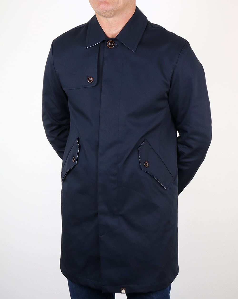 Pretty Green Layton Mac Marineblau