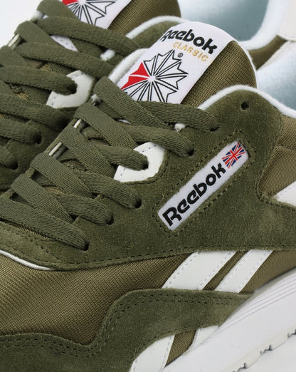 Reebok – Klassische Nylon-Sneaker in Jägergrün
