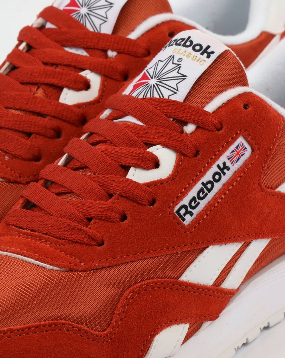 Reebok – Klassische Nylon-Sneaker in Burnt Orange