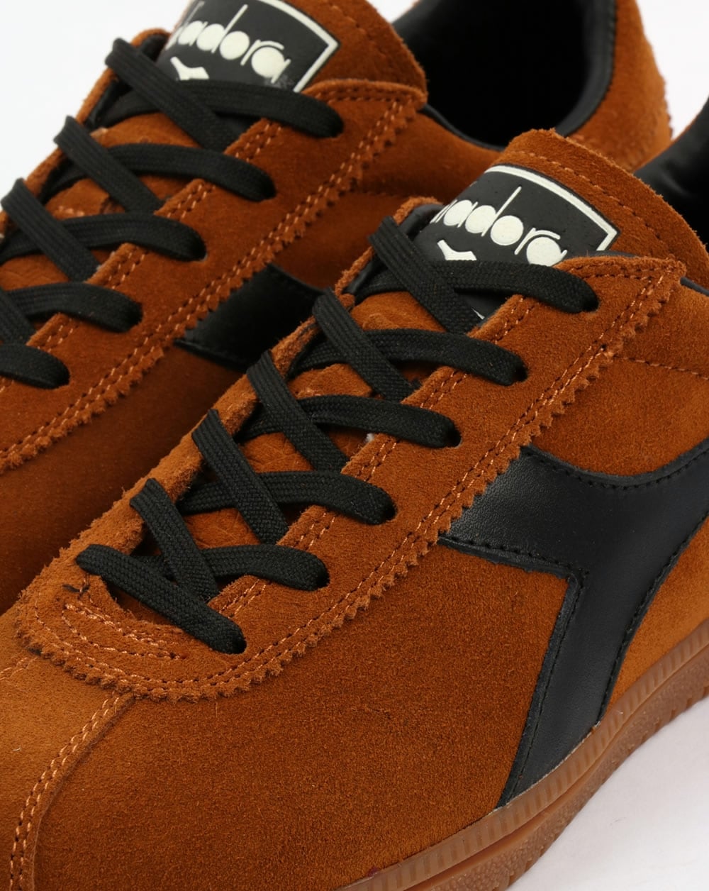 Diadora Tokyo Sneakers Goldbraun
