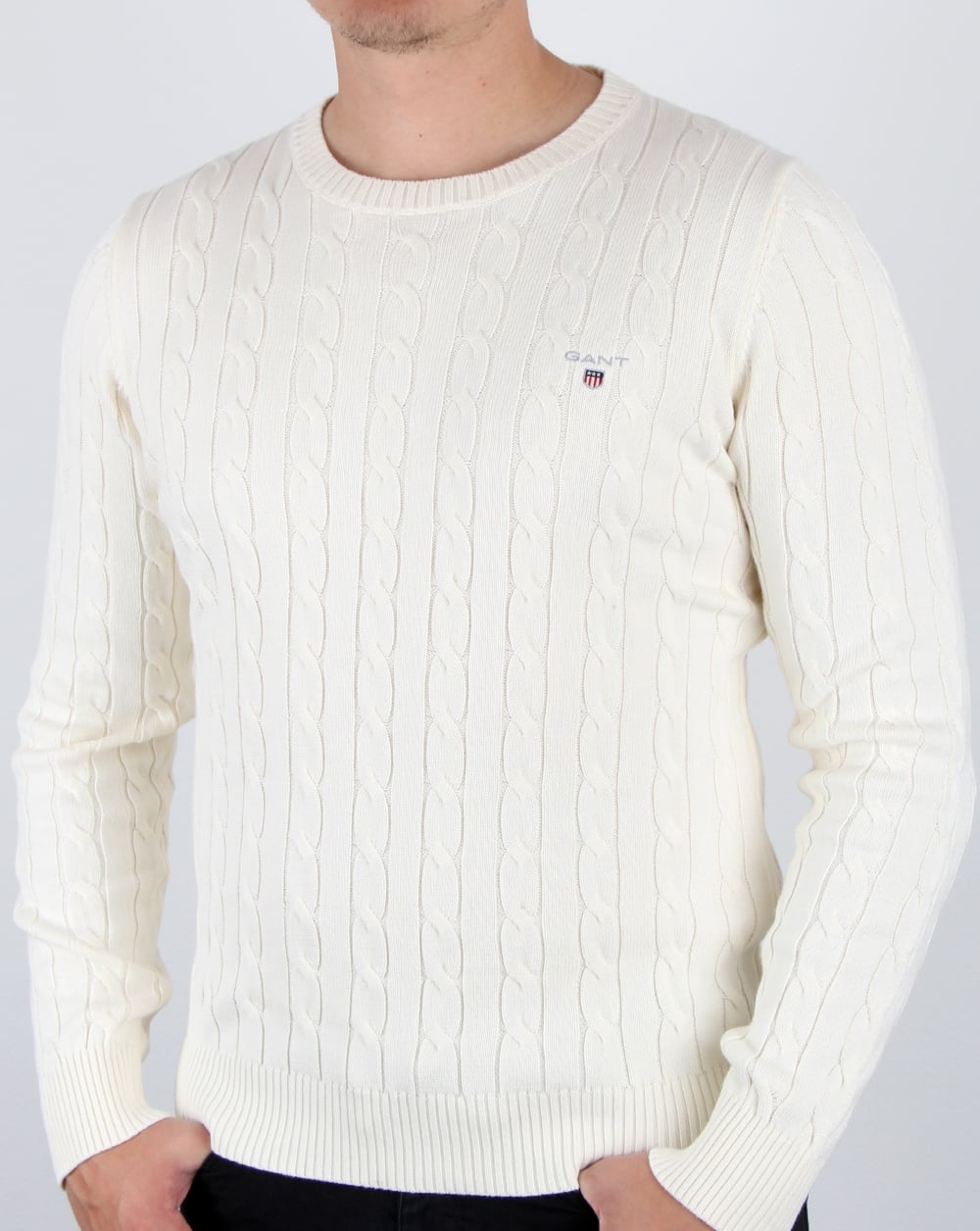Gant – Rundhalspullover aus Baumwolle mit Zopfmuster in Creme