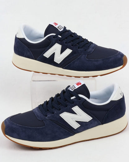 New Balance 420 Re-Engineered Wildleder-Sneaker Marineblau/Weiß