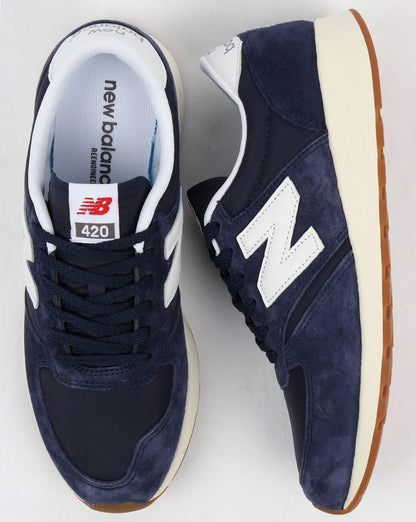 New Balance 420 Re-Engineered Wildleder-Sneaker Marineblau/Weiß