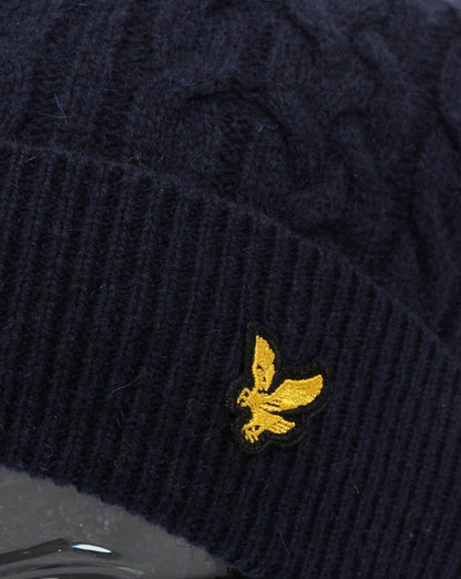 Lyle And Scott – Beanie mit Zopfmuster in Marineblau
