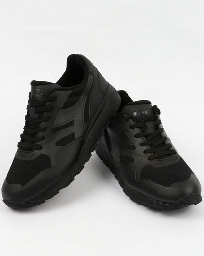 Diadora N902 MM Sneaker Dreifach Schwarz
