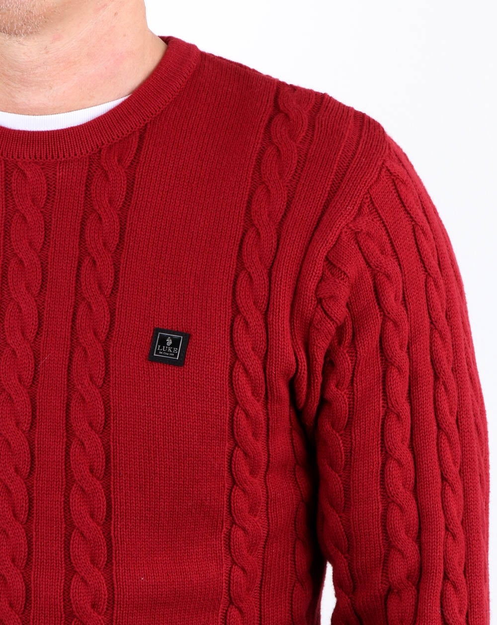 Luke Horton – Zopfmusterpullover in Kirschrot