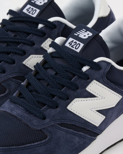 New Balance 420 Re-Engineered Sneaker Marineblau