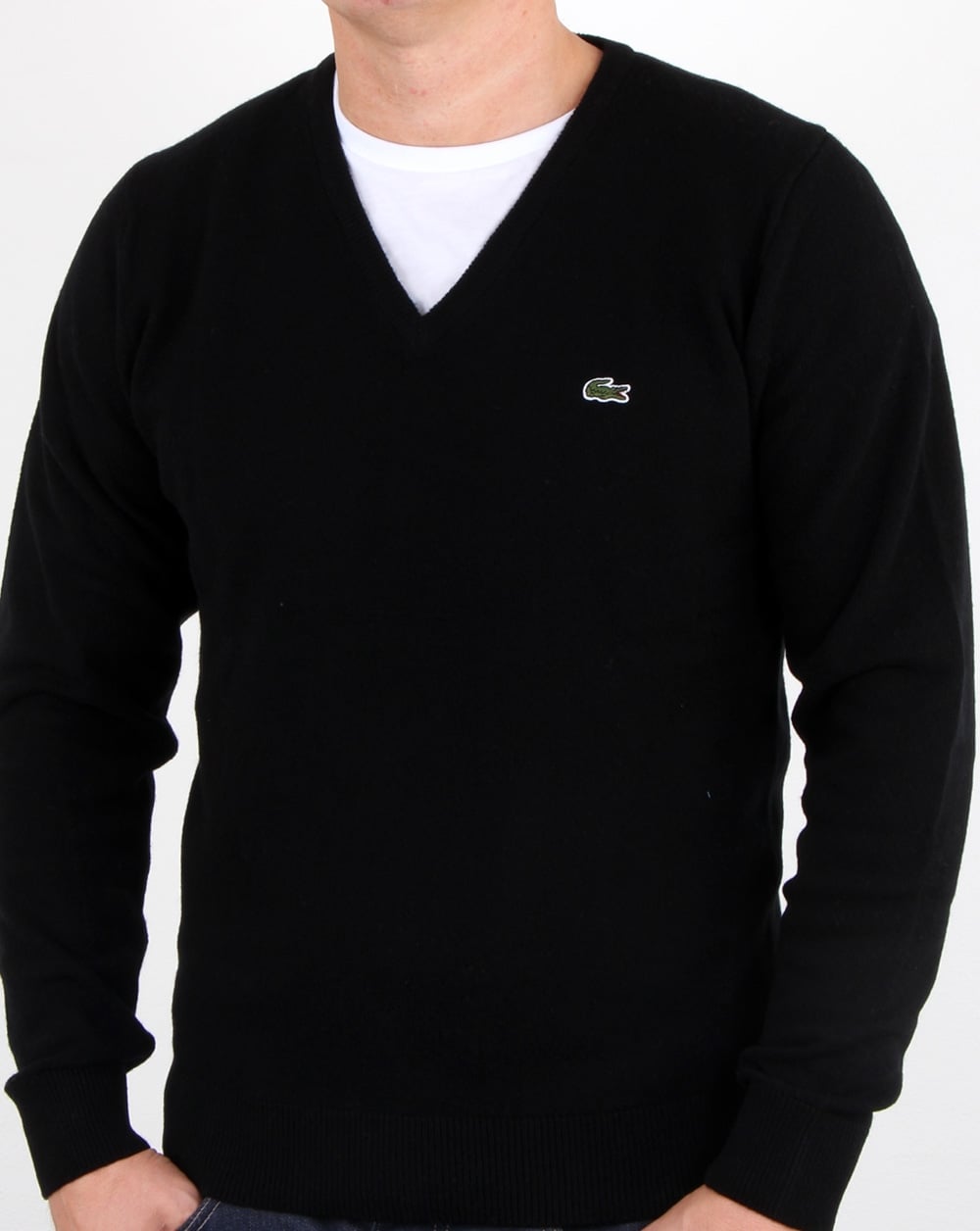 Lacoste – Wollpullover mit V-Ausschnitt in Schwarz