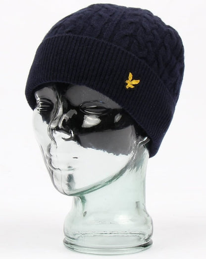 Lyle And Scott – Beanie mit Zopfmuster in Marineblau
