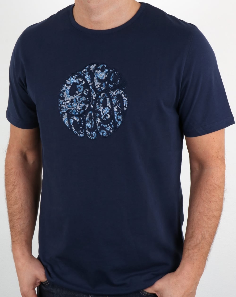 Pretty Green – T-Shirt mit Logo-Applikation in Marineblau